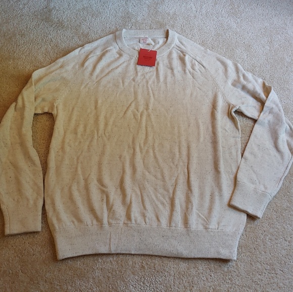 Mossimo Supply Co. Other - NWT mossimo athletic fit coupe sport beige sweater